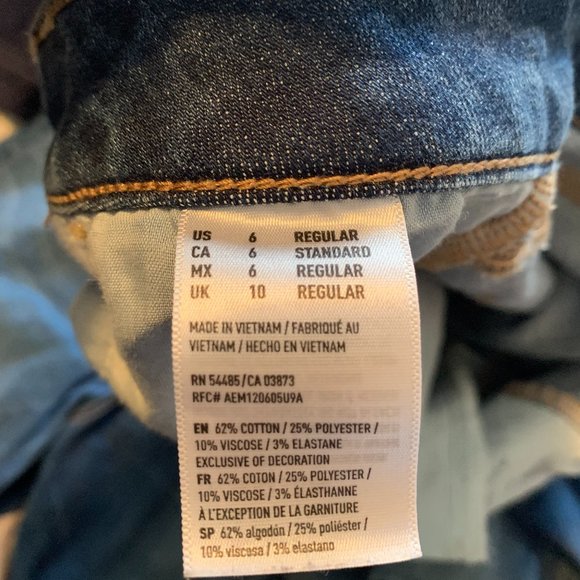 American Eagle Super Hi-Rise Rip Stretch Jegging - Picture 6 of 7